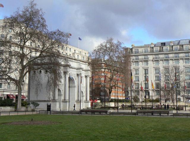 Cumberland Apartments London Exterior photo